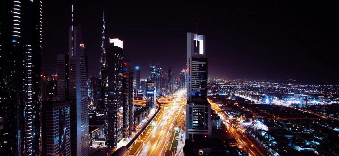 dubaiAtNight